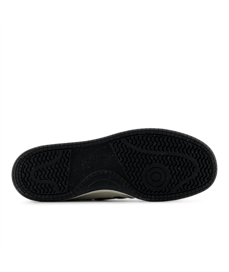 New Balance 480 shoes outsole with black rubber tread pattern, sole/bottom view.