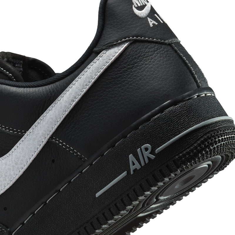 Air Force 1 '07 LV8 - Men's