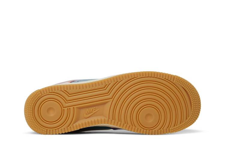 Air Force 1 Low SP Undefeated Multi-Patent Wild Berry