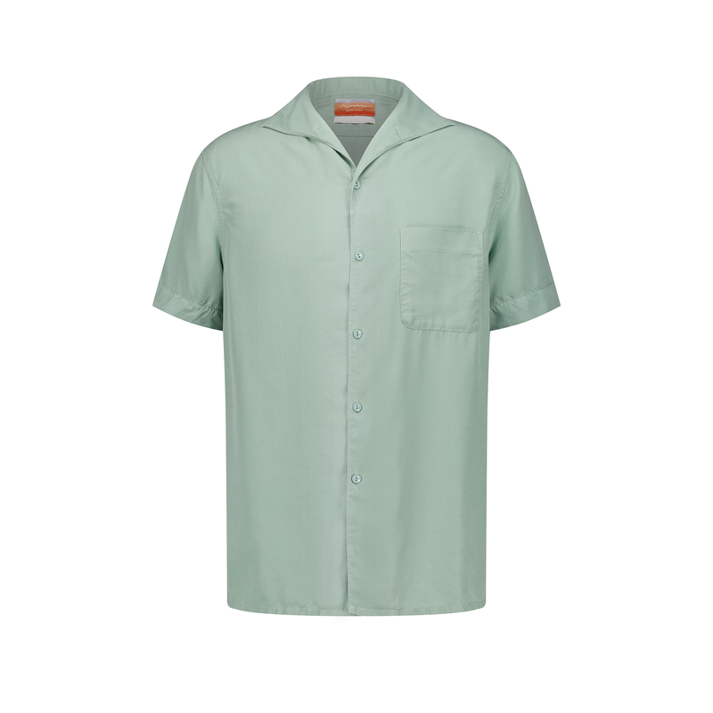 Chemise à manches courtes en lyocell avec col requin et poche poitrine