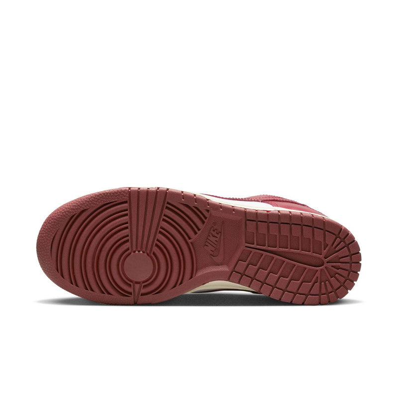 NIKE FOOTWEAR Nike Dunk Low PRM Team Red - Women's