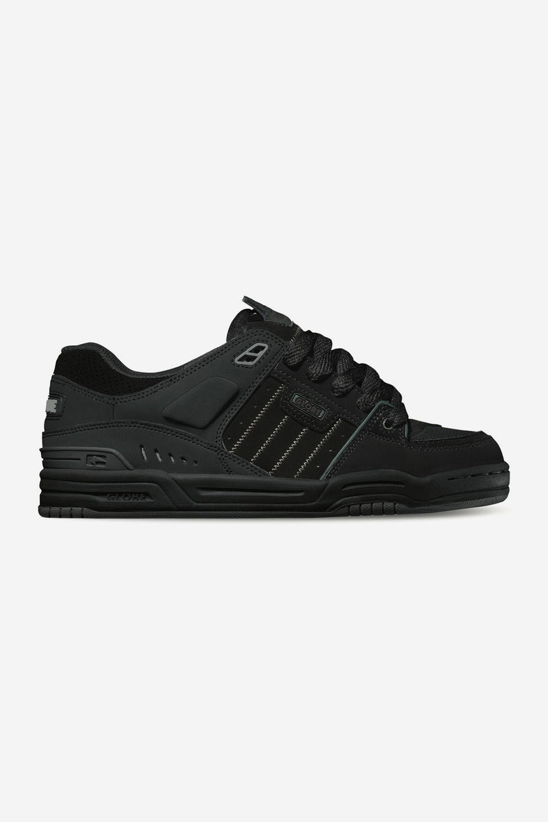 Black Night Globe Fusion leather skate shoe with padded construction and rugged sole