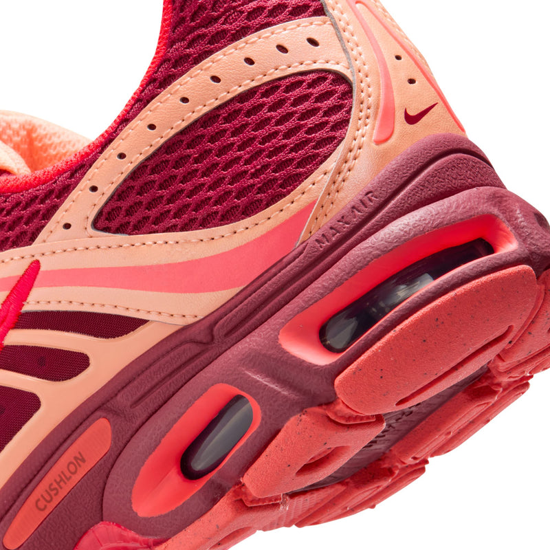 Nike Air Max Moto 2K (W)