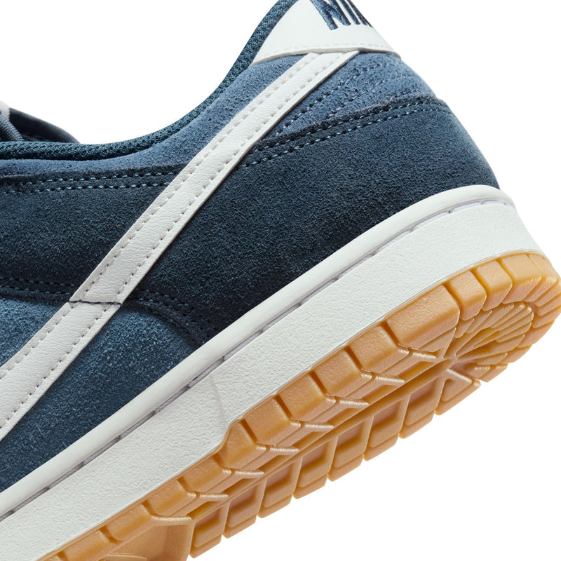 Nike Footwear Nike Dunk Low Retro SE