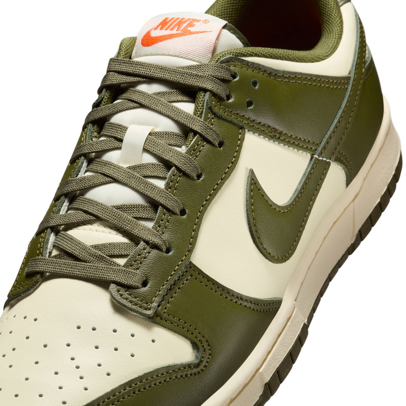 Nike Dunk Low Retro