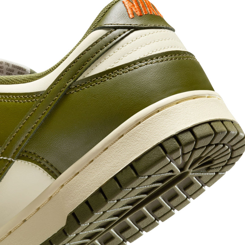Nike Dunk Low Retro