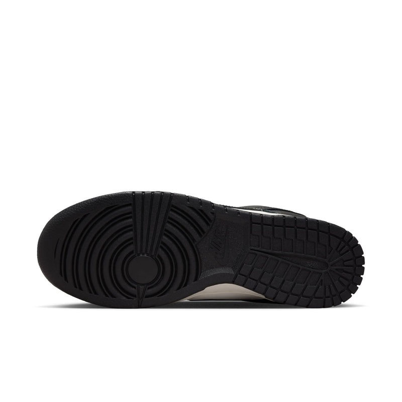 Nike Dunk Low SE (W)