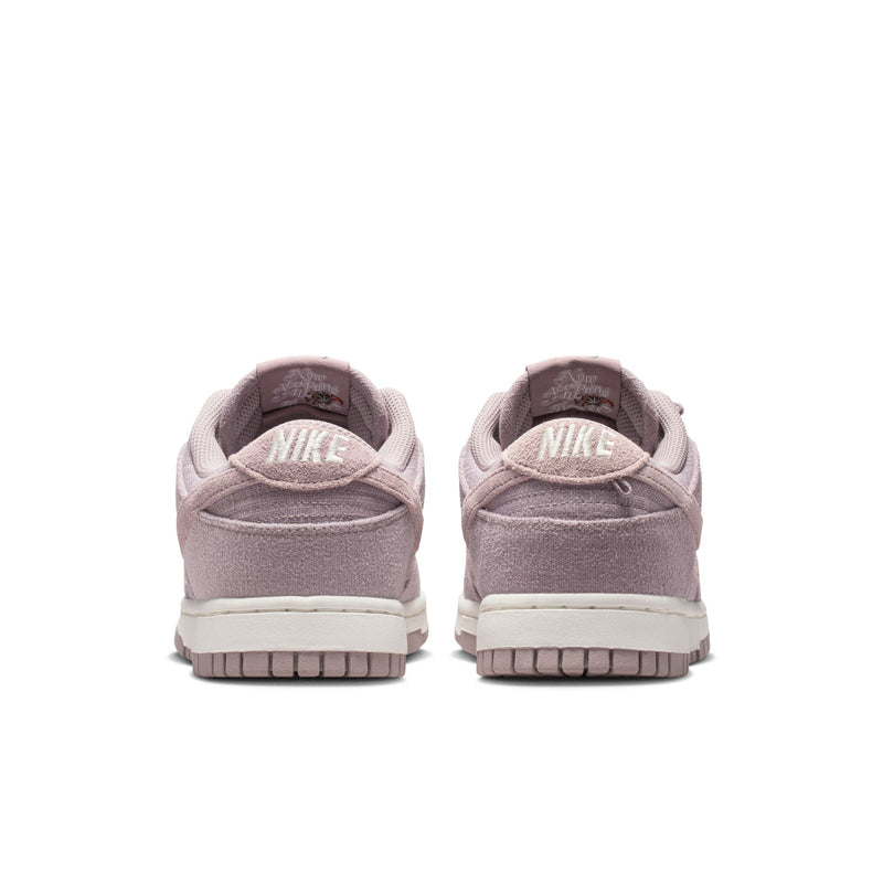Nike Dunk Low (W)