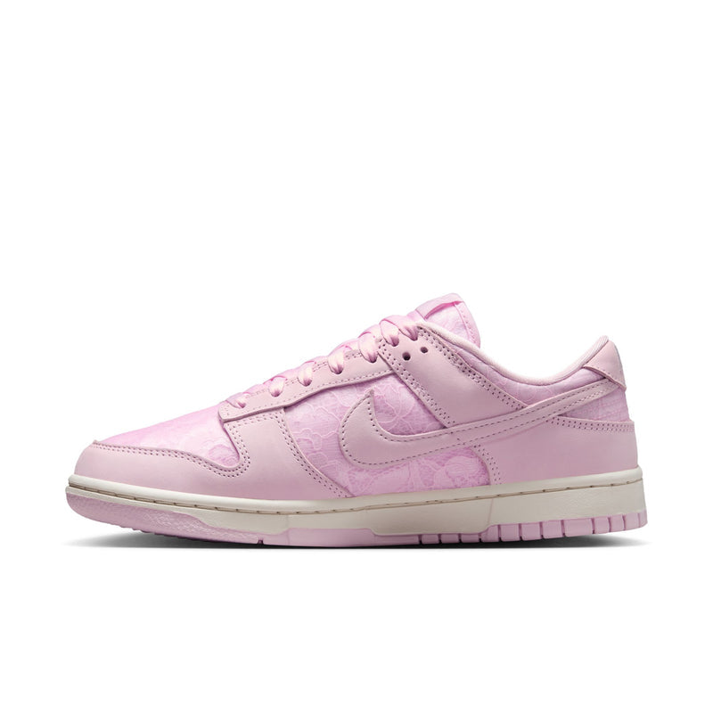 Nike Dunk Low (W)