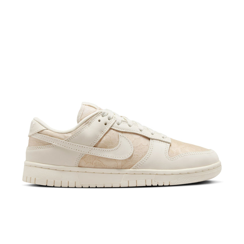 Nike Dunk Low (W)