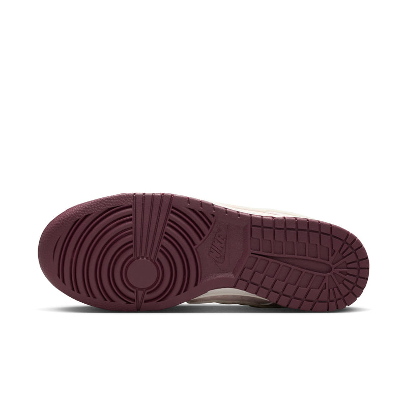 Nike Dunk Low (W)