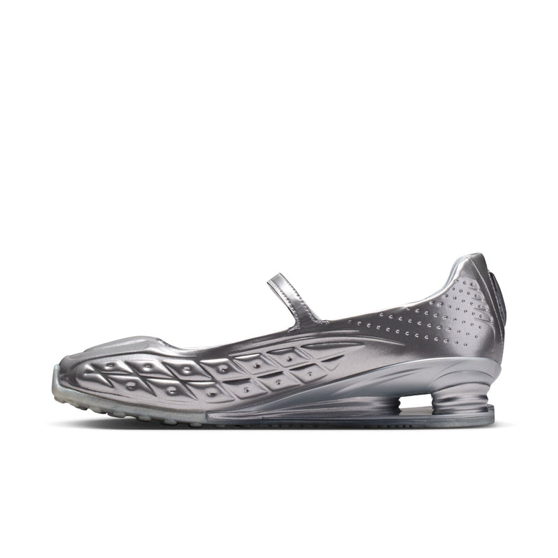 Nike Shox Z Calistra Color: Metallic Silver/Metallic Silver Style: IR5510-002