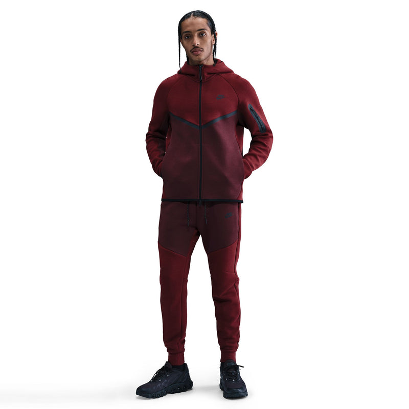 Nike Tech
