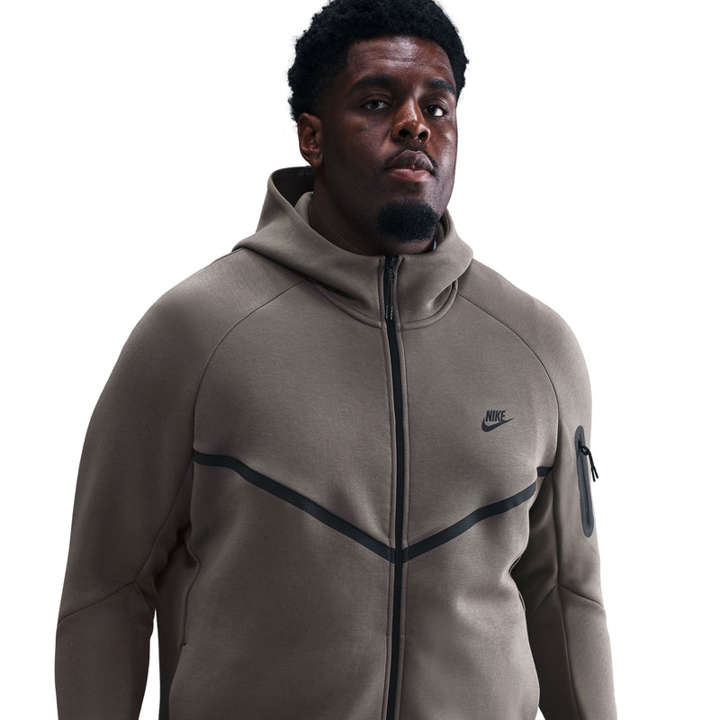 Nike Tech