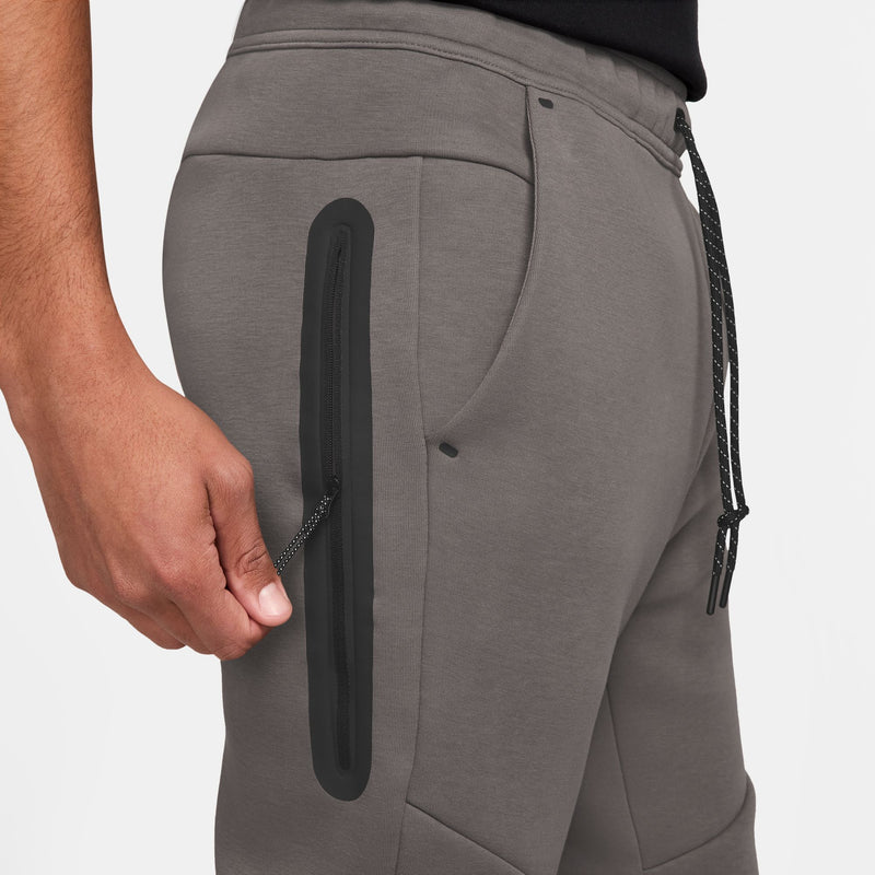Nike Tech