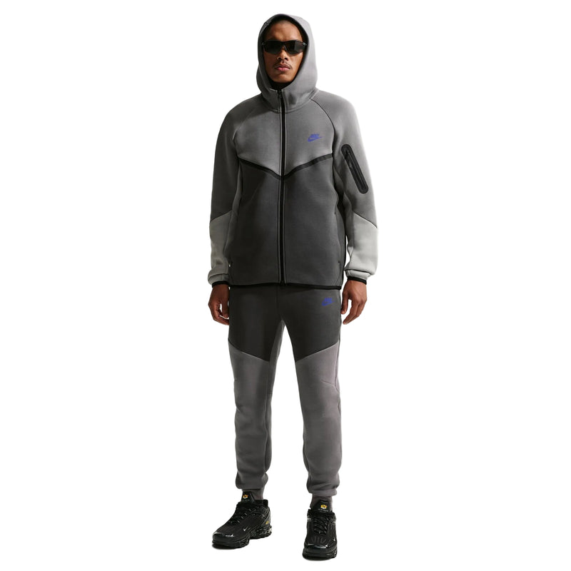 Nike Tech