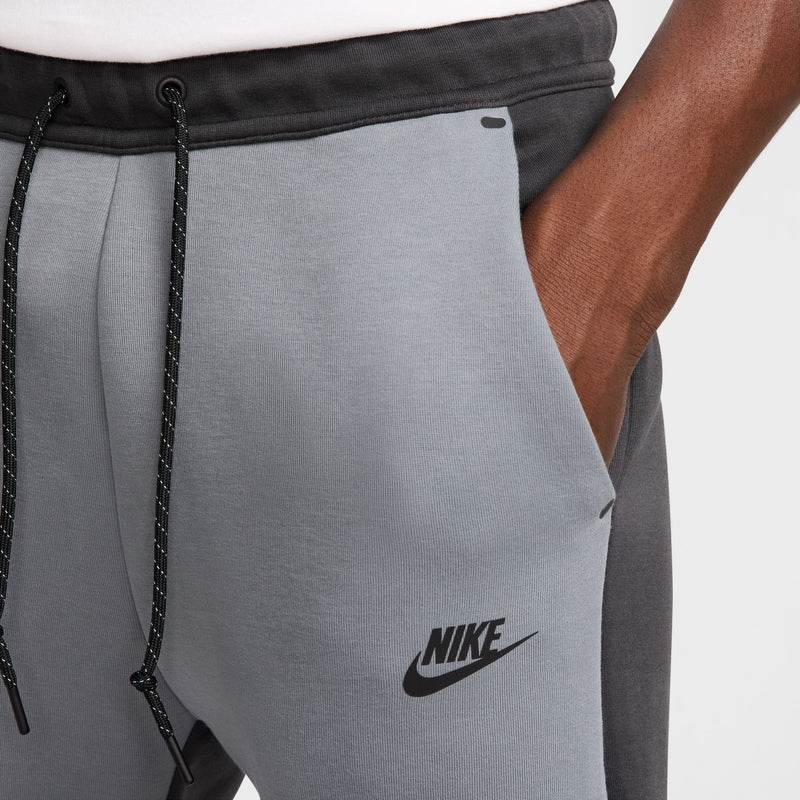 Nike Tech