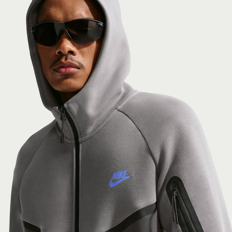 Nike Tech
