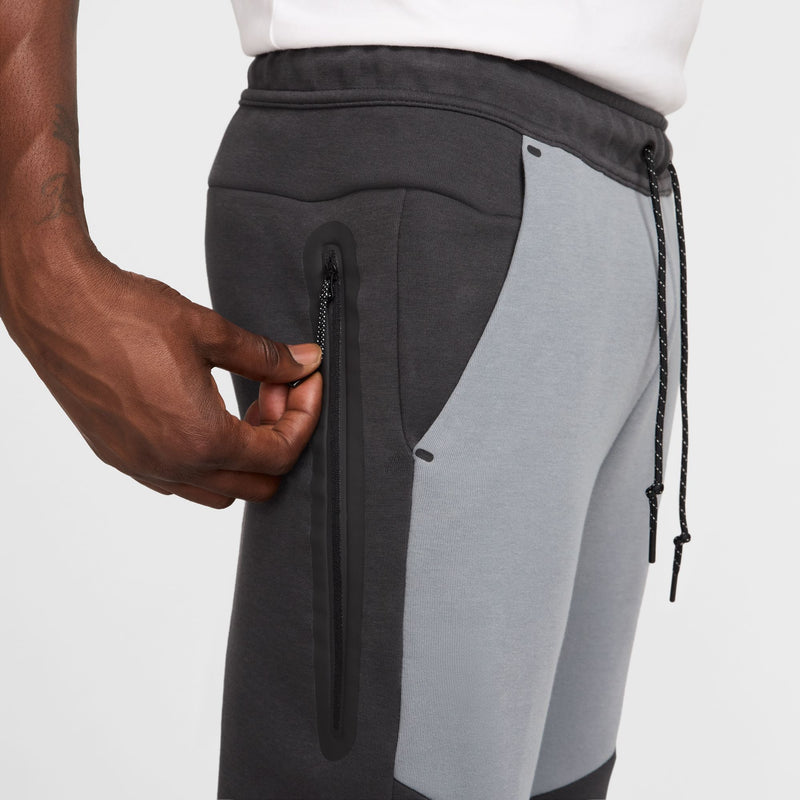 Nike Tech