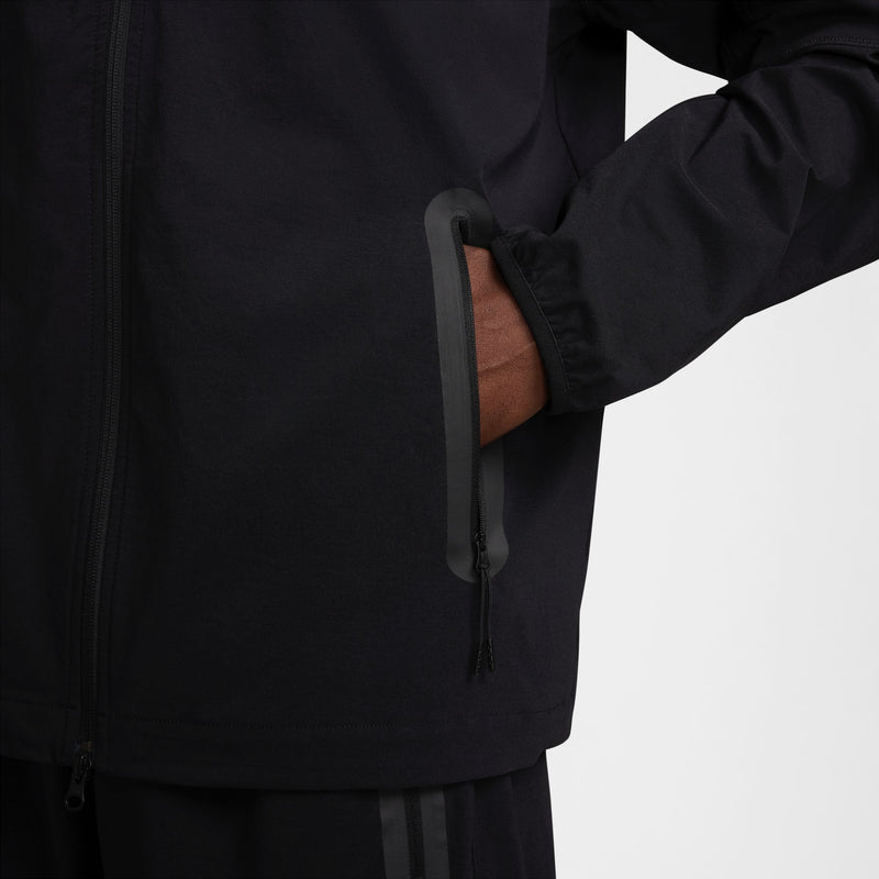 Nike Tech