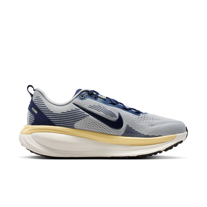 Nike Vomero 18 Color: WOLF GREY/MIDNIGHT NAVY-PEWTER-SAIL Style: IR1812-012
