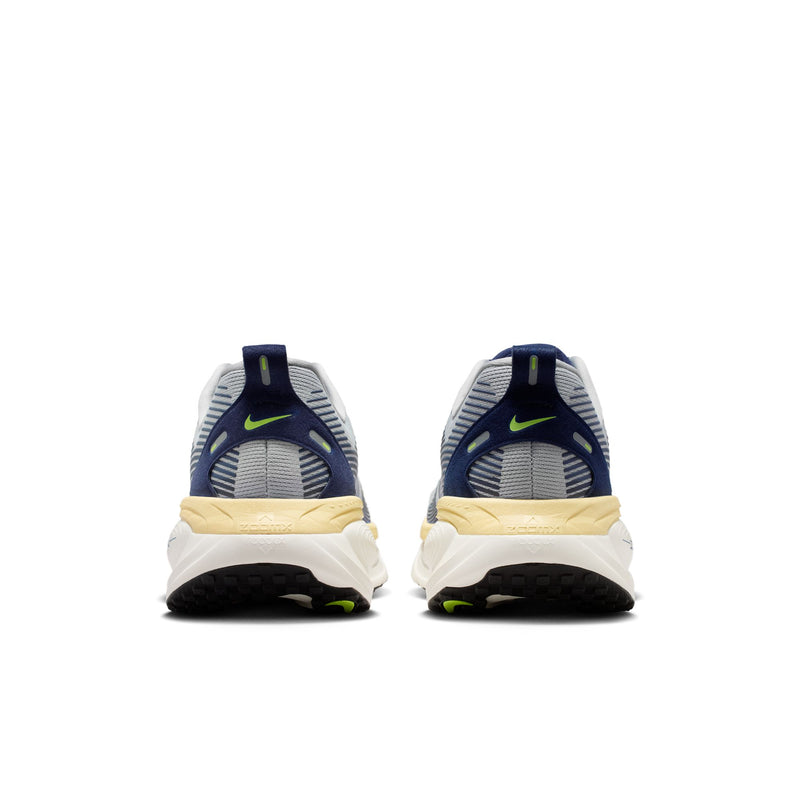 Nike Vomero 18 Color: WOLF GREY/MIDNIGHT NAVY-PEWTER-SAIL Style: IR1812-012