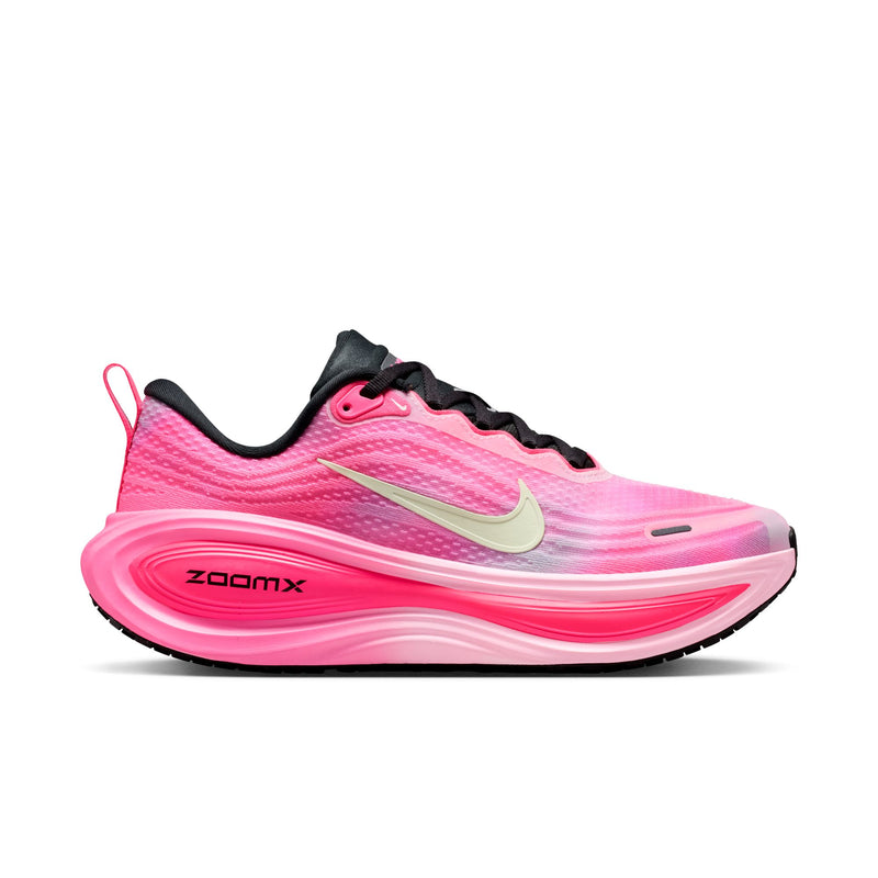 Nike Vomero Plus Color: PEARL PINK/SUMMIT WHITE-PINK GLOW Style: IR8317-664
