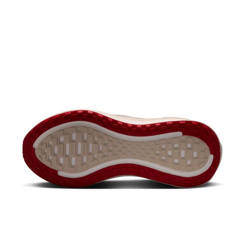 Nike Vomero Plus Color: SAIL/SAIL-UNIVERSITY RED-LT OREWOOD BRN Style: IR0035-100