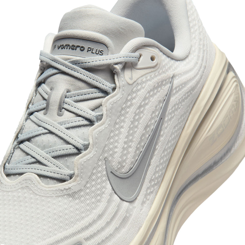 Nike Vomero Plus