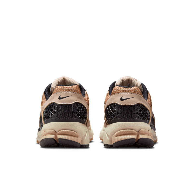 Nike Zoom Vomero 5 (W)