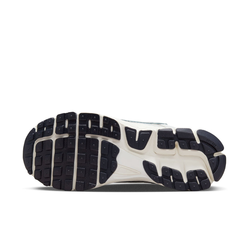 Nike Zoom Vomero 5 (W)