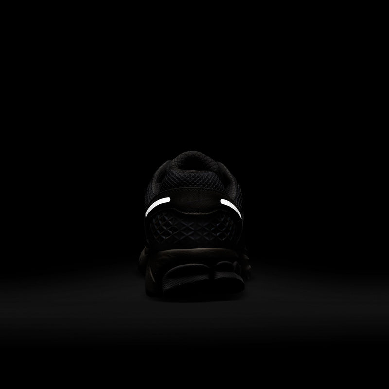 Nike Zoom Vomero 5 (W)
