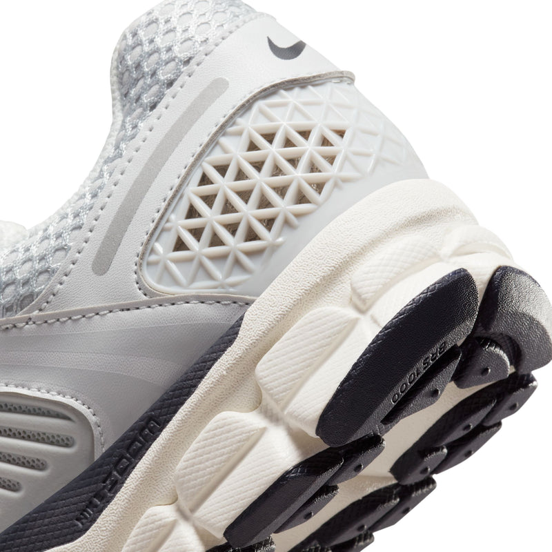 Nike Zoom Vomero 5 (W)