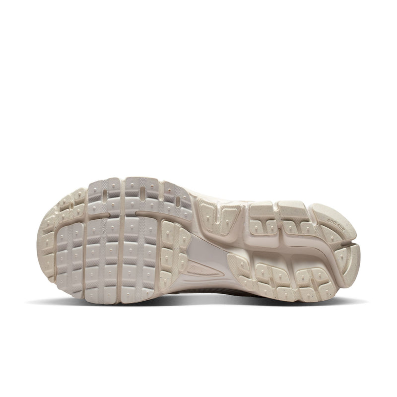 Nike Zoom Vomero 5 (W)