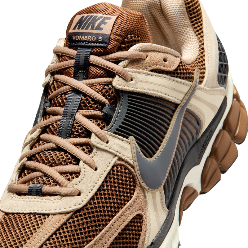 Nike Zoom Vomero 5