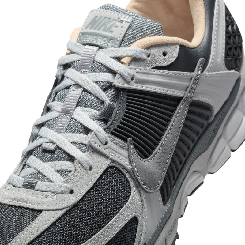 Nike Zoom Vomero 5