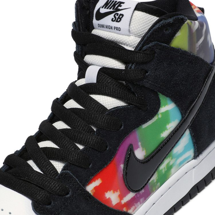 SB Dunk High TV Signal