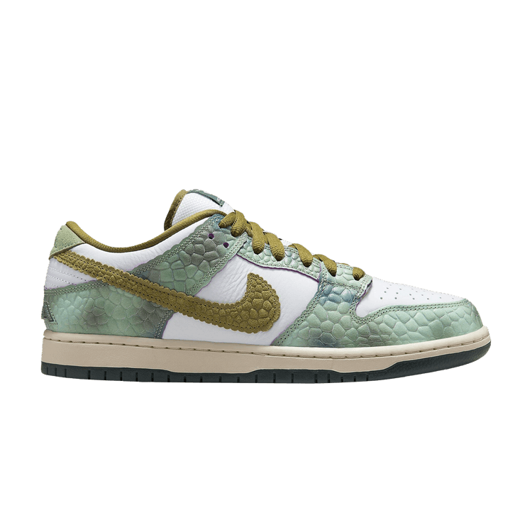 SB Dunk Low Alexis Sablone Chameleon
