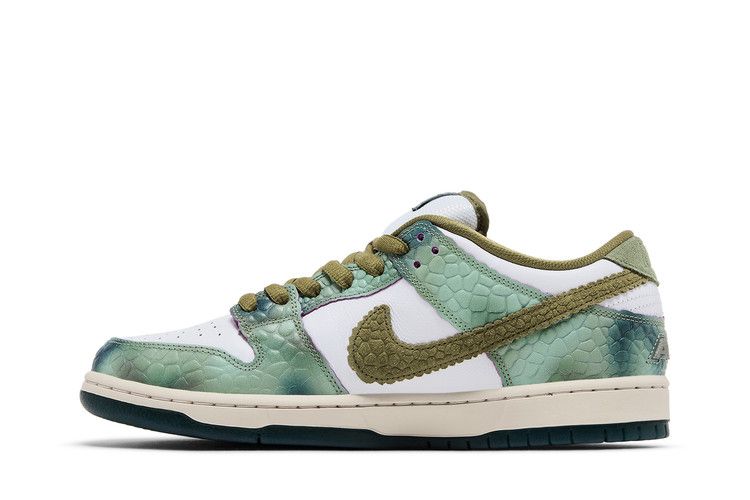 SB Dunk Low Alexis Sablone Chameleon