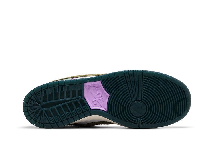 SB Dunk Low Alexis Sablone Chameleon