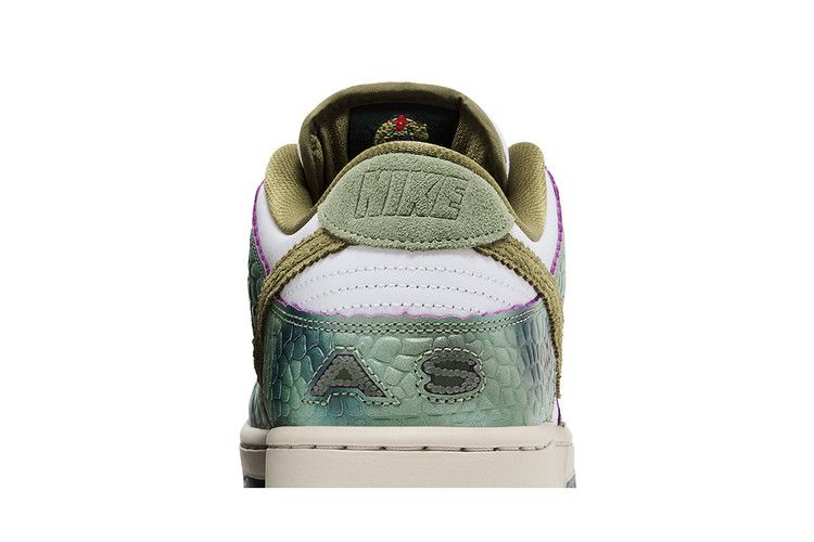 SB Dunk Low Alexis Sablone Chameleon