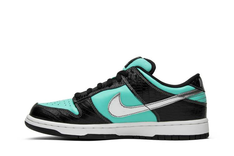 SB Dunk Low Diamond Supply Co.