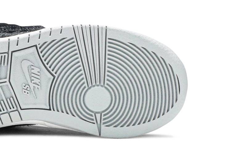 SB Dunk Low Medicom Toy (2020) (PS)