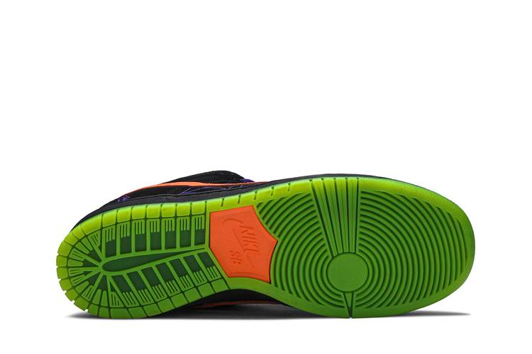SB Dunk Low Night of Mischief Halloween