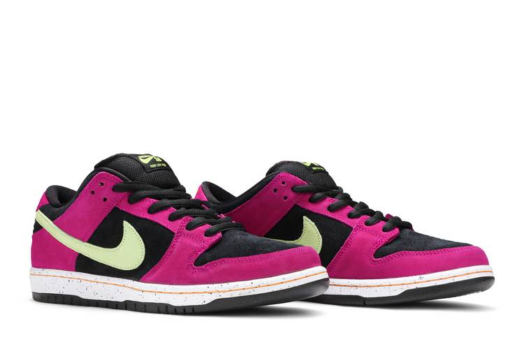 SB Dunk Low Pro ACG Terra Red Plum