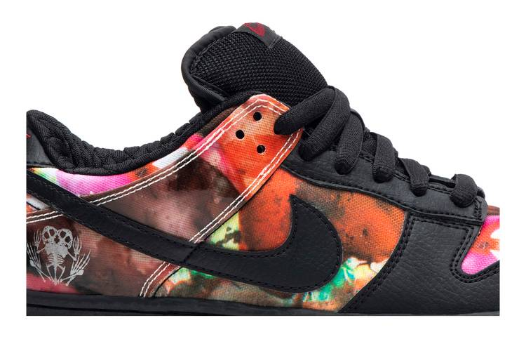 SB Dunk Low Pushead 1