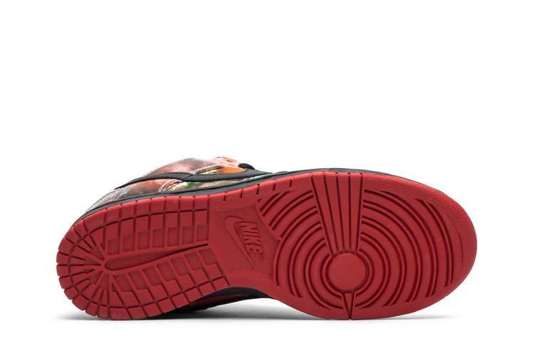 SB Dunk Low Pushead 1