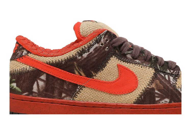 SB Dunk Low Reese Forbes Hunter