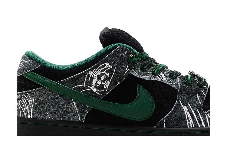SB Dunk Low There Skateboards