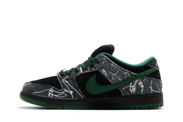 SB Dunk Low There Skateboards